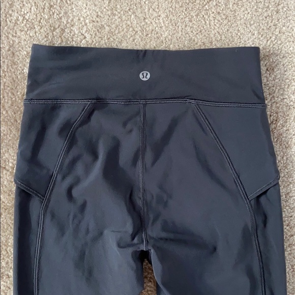 Lululemon Cropped Pocket Leggings - Picture 5 of 7